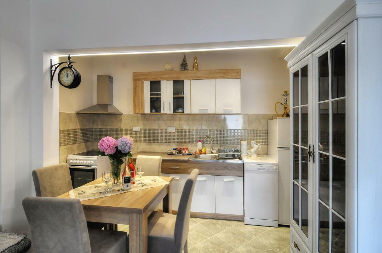 Apartments Banicevic Tivat Dış mekan fotoğraf
